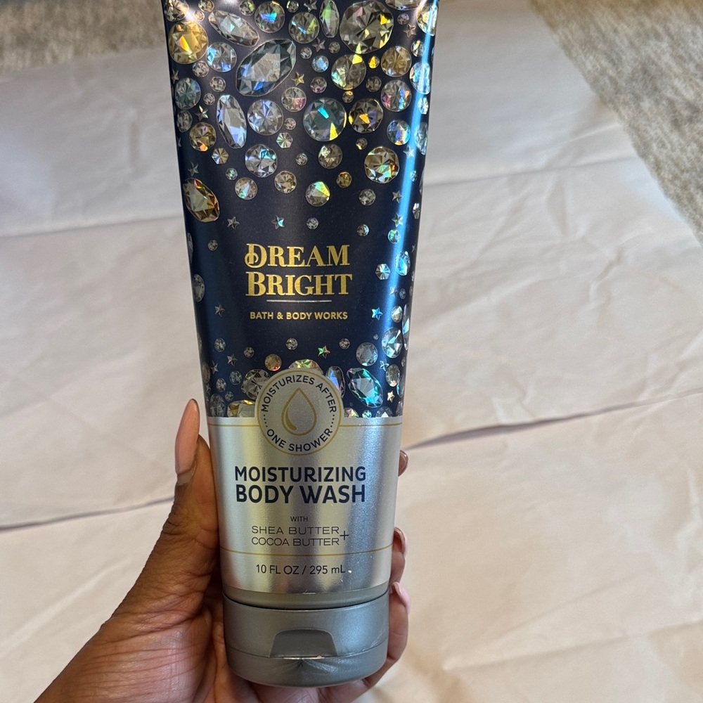 Bath & Body Works Dream Bright Body Wash - Blue and Silver